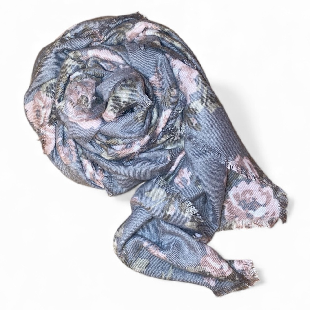 LAUREN CONRAD Soft Oversized Shawl Wrap Scarf w/Fringe GRY/PNK Floral 78”x 52”